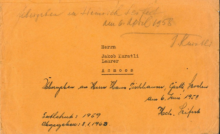 Der Briefumschlag von 1958/63 belegt, dass sich auch die Heimatkundler Jakob Kuratli und Heinrich Seifert mit dem Lehenbrief befassten. Staatsarchiv St.Gallen