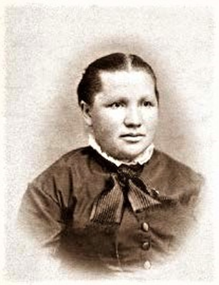 Die in Sevelen geborene Agatha Vetsch (1842–1909), die Urururgrossmutter von Phil Robinson, heiratete in Amerika Johannes Otto Edinger aus dem süddeutschen Ravensburg.